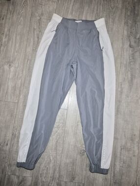 Lululemon Two-Tone Gray & Light Gray Athletic Joggers